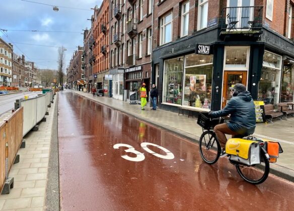 Nieuwe Brede Fietsstraat Op De Admiraal De Ruijterweg Nieuws De Westkrant